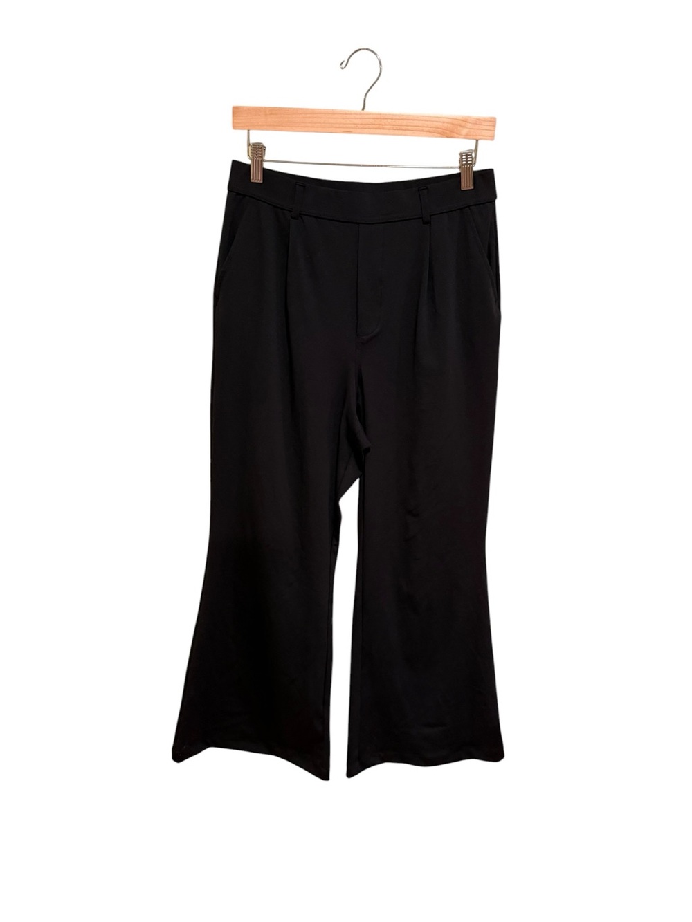 NWOT Factory Second HALARA Black Wide-Leg Trousers with Subtle Pleats